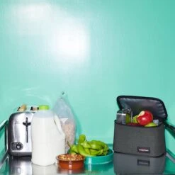 Eastpak Oval Lunch Koeltas Black -Camping Korting 1200x1200 1124