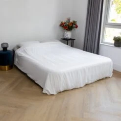 BluMill Luchtbed - 2-persoons - Ingebouwde Pomp - 203x152x36 Cm - Duurzame Keuze -Camping Korting 1200x1200 501