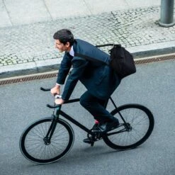 Brisby 4 Laags Geïsoleerde Koeltas - Lunchtas 12 Liter - Extra Ruimte Uitvouwbaar- Zwart -Camping Korting 1200x1200 949