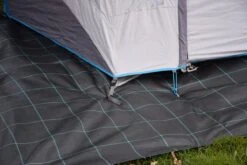 Campingdoek - Gronddoek - Worteldoek 5,25M X 8M Totaal 42M² + 15 GRATIS Grondpennen. Hoge Kwaliteit, Lucht En Water Doorlatend. -Camping Korting 1200x800 123