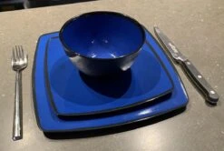 Camping Servies - 12 Delig – 100% Melamine Servies Set – Campingservies – Melamine Servies - Blue Ocean 12 Camping Servies - 12 Delig – 100% Melamine Servies Set – Campingservies – Melamine Servies - Blue Ocean -Camping Korting 1200x806 3