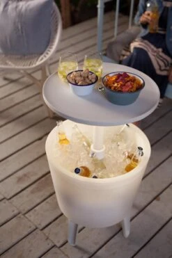 Keter Coolbar Partytafel – Lichtgevend - 49,5x49,5x57cm - Wit -Camping Korting 800x1200 22